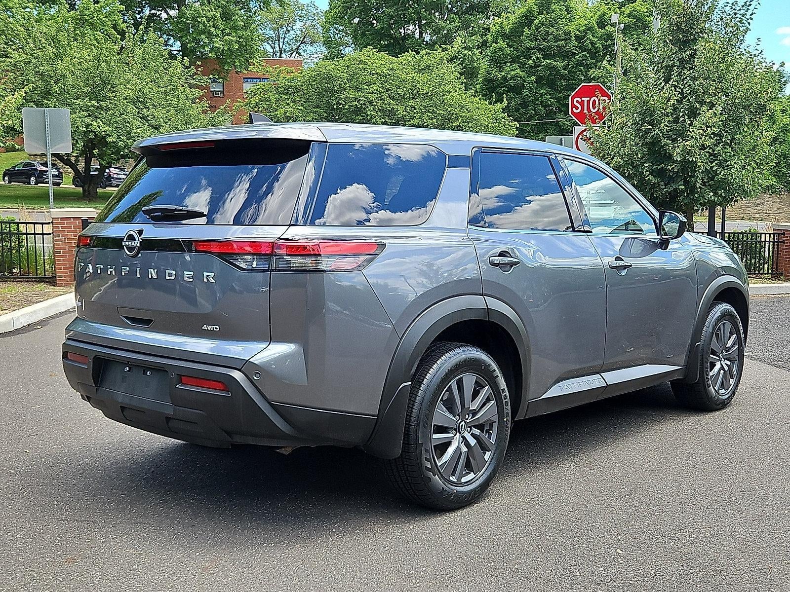 2024 Nissan Pathfinder S