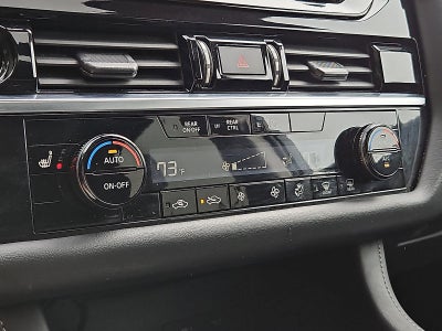 2023 Nissan Pathfinder SV