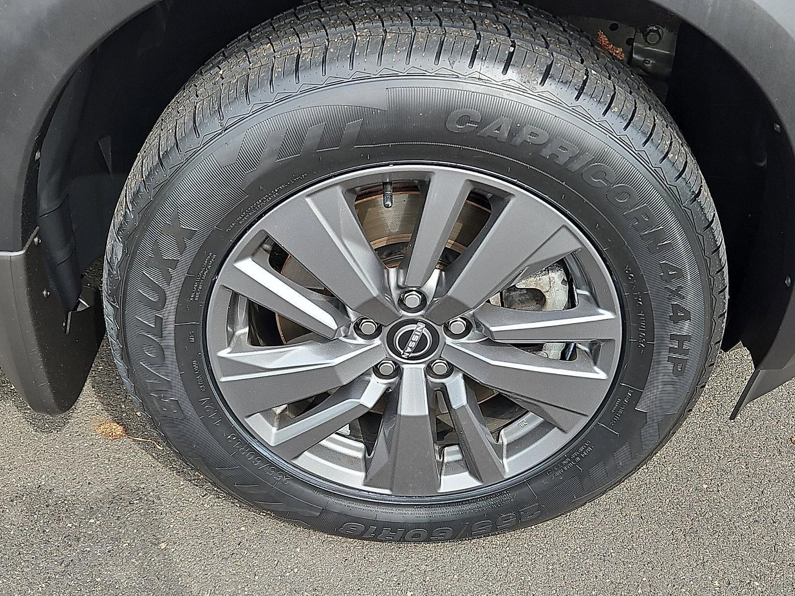 2023 Nissan Pathfinder SV