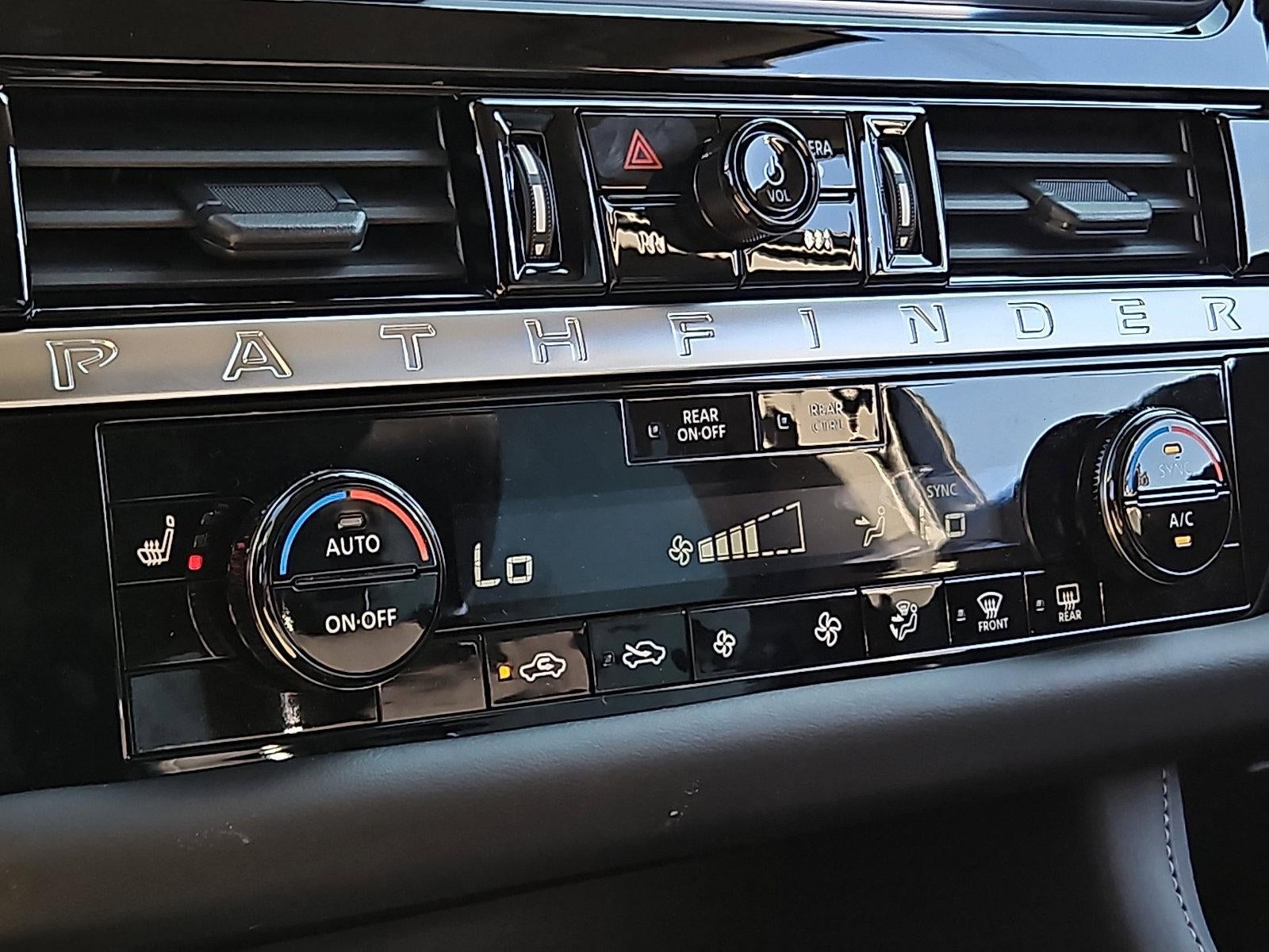 2026 Nissan Pathfinder SV