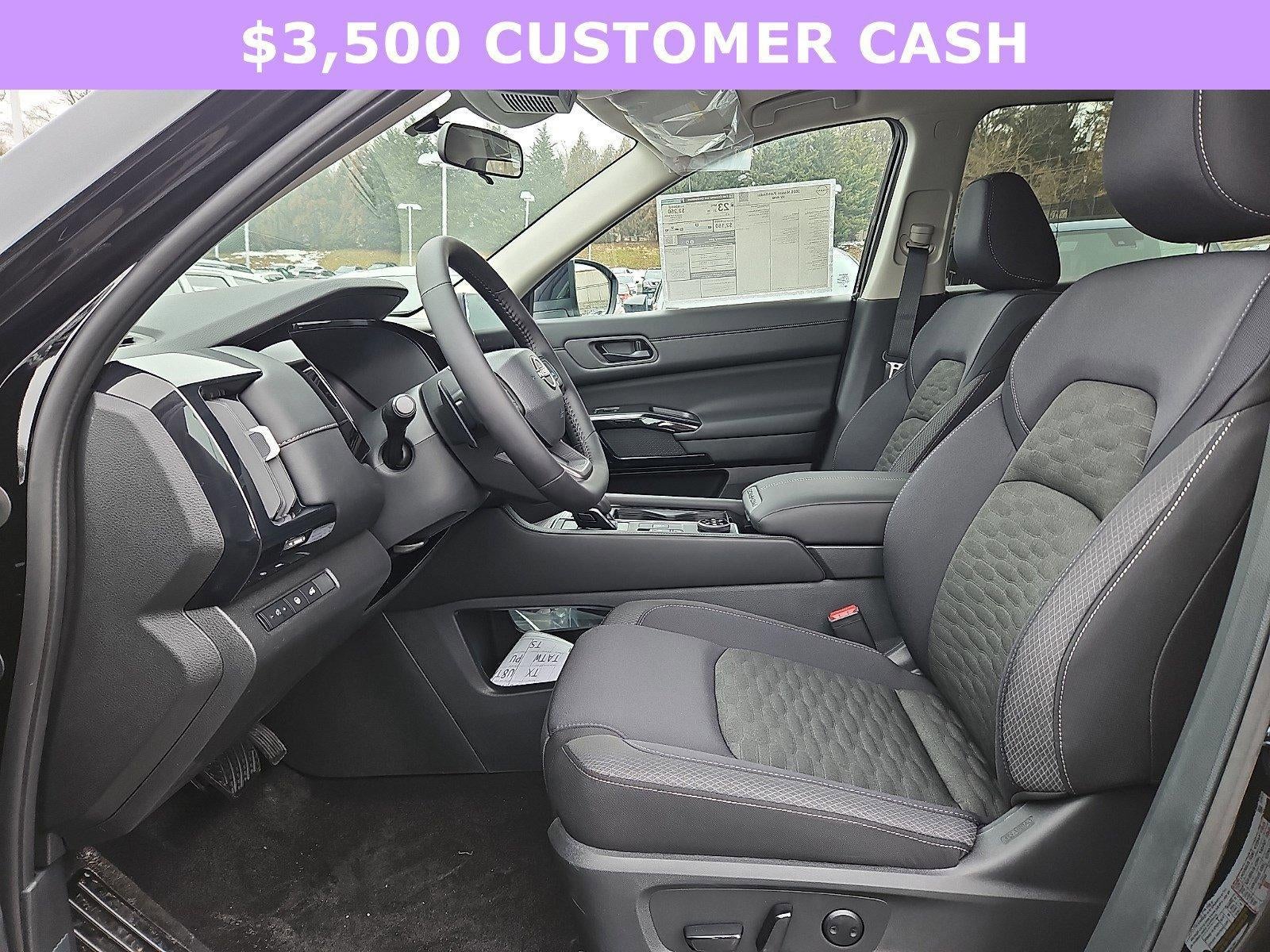 2026 Nissan Pathfinder SV