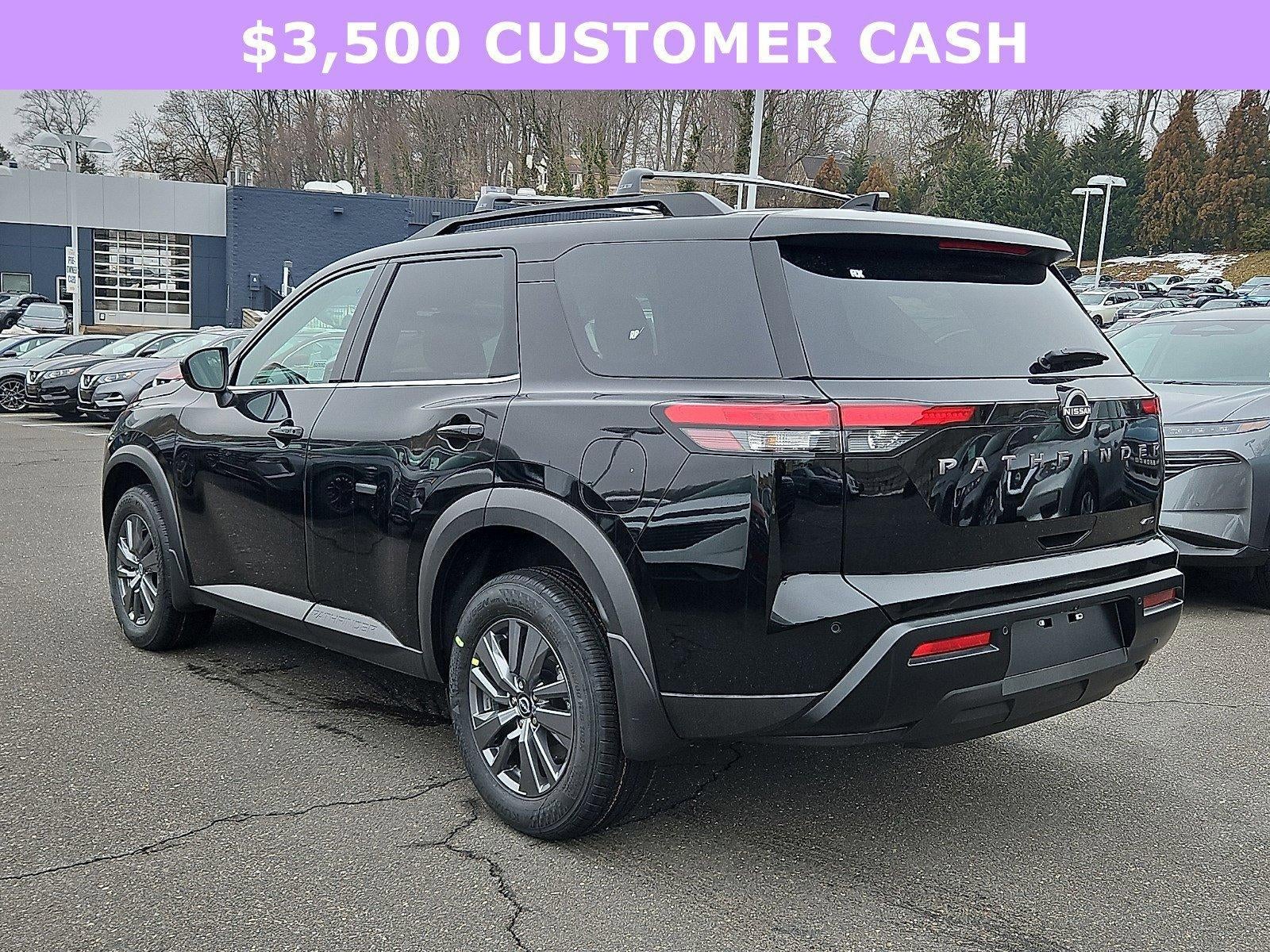 2026 Nissan Pathfinder SV