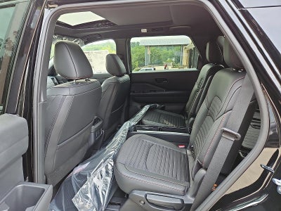 2026 Nissan Pathfinder Rock Creek®