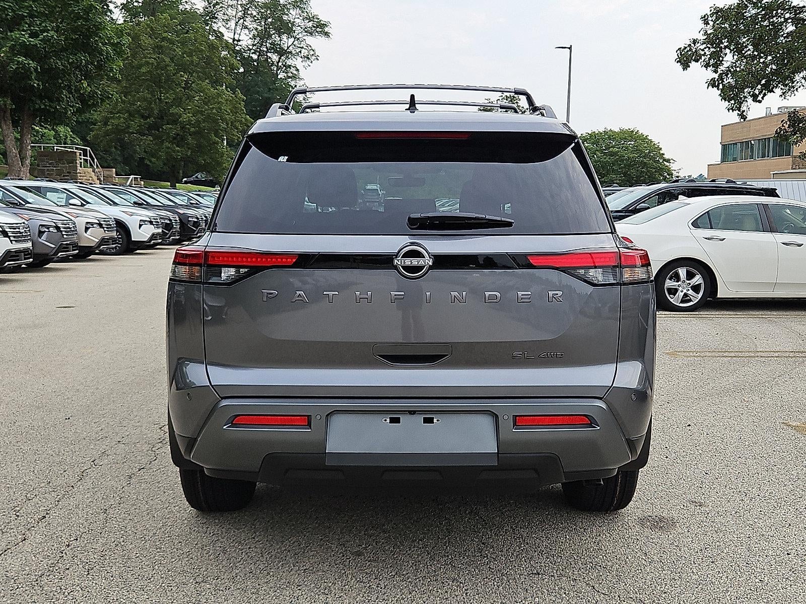 2026 Nissan Pathfinder SL