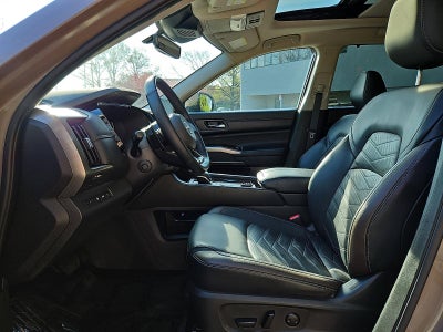 2023 Nissan Pathfinder Platinum