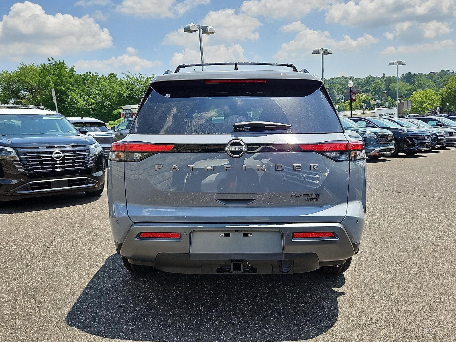 2026 Nissan Pathfinder Platinum