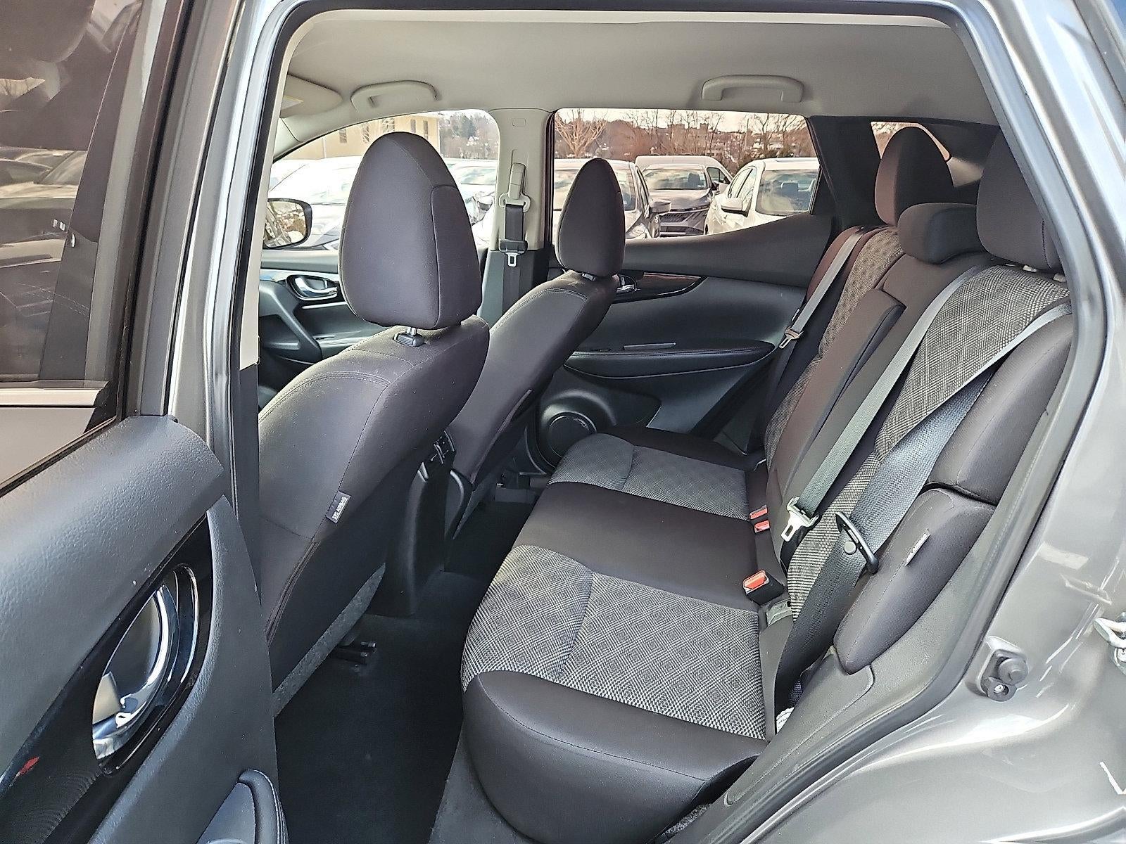 2022 Nissan Rogue Sport SV