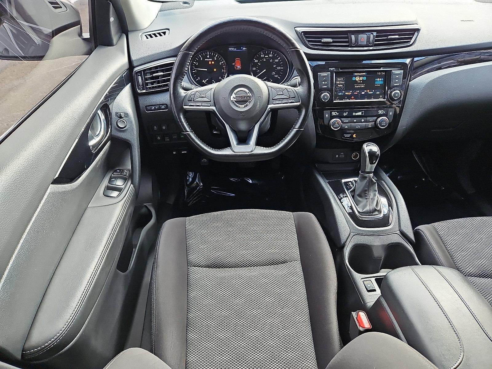 2022 Nissan Rogue Sport SV