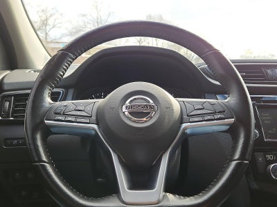 2022 Nissan Rogue Sport SV