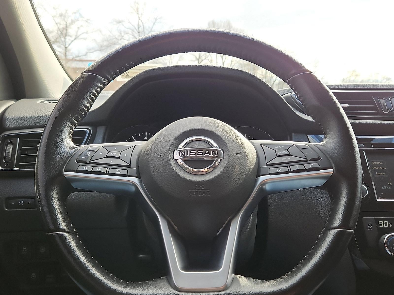 2022 Nissan Rogue Sport SV