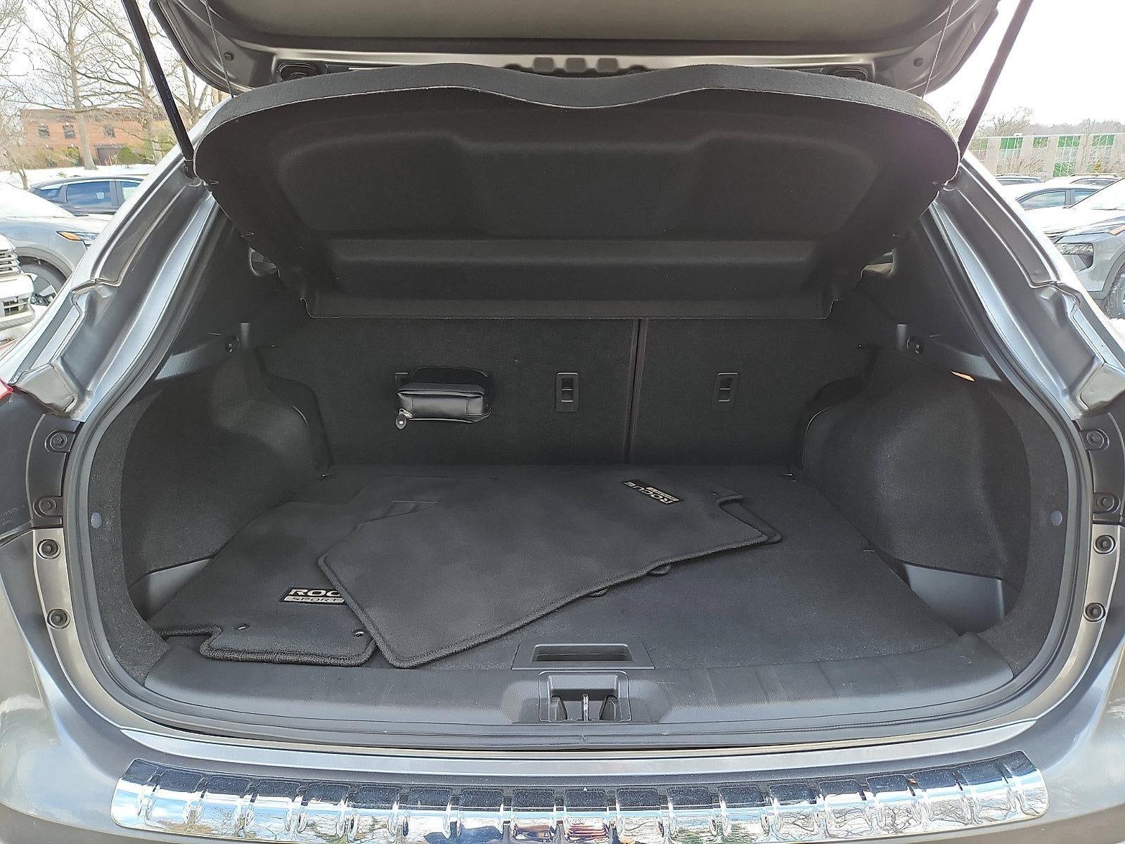 2022 Nissan Rogue Sport SV