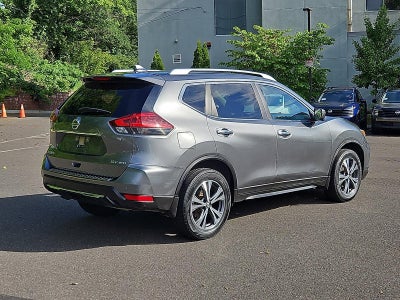 2020 Nissan Rogue SV