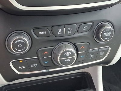 2022 Jeep Cherokee Latitude Lux 4x4