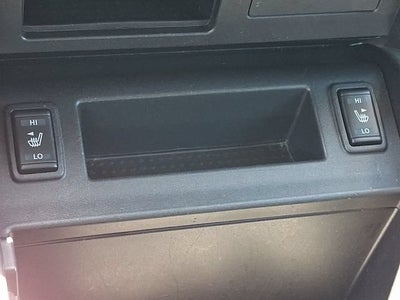 2024 Nissan TITAN Crew Cab SV 4x4