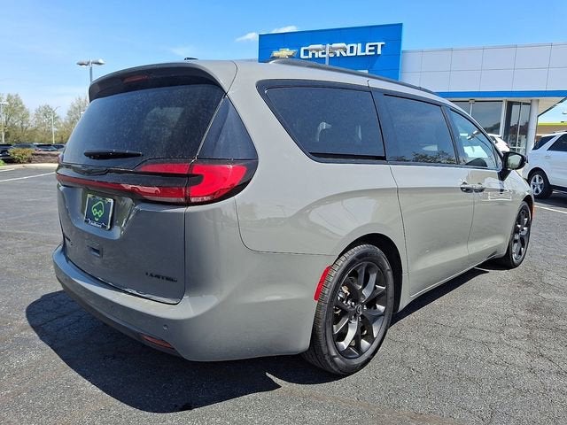 2025 Chrysler Pacifica Limited