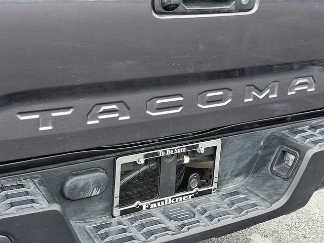 2022 Toyota Tacoma SR