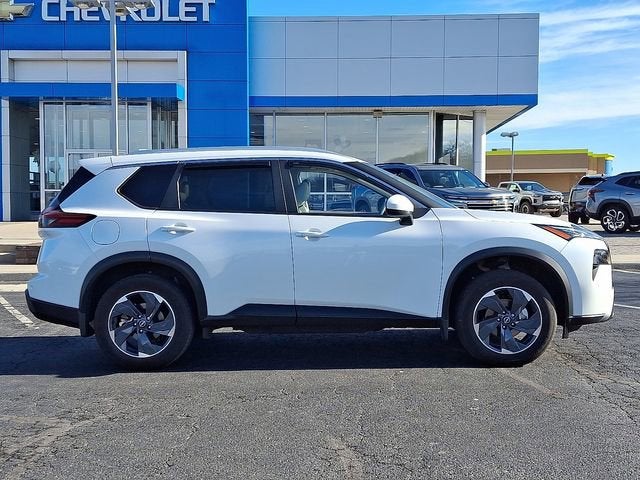 2024 Nissan Rogue SV