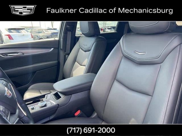 2025 Cadillac XT5 Luxury