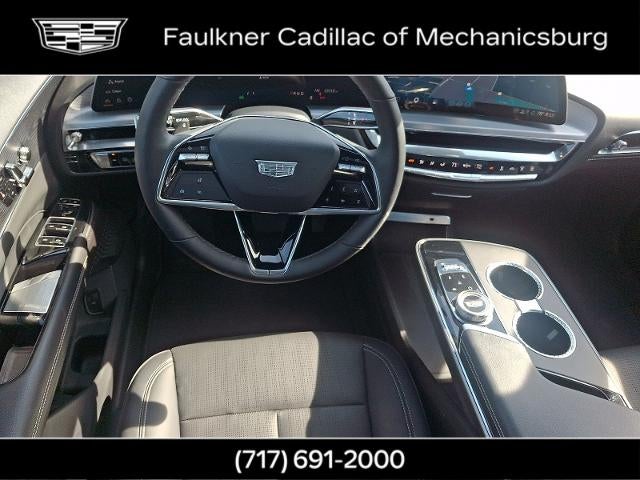 2024 Cadillac LYRIQ Luxury 1