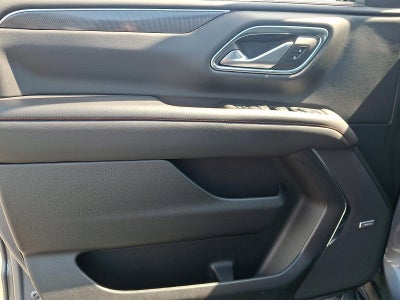 2022 Chevrolet Suburban 4WD RST