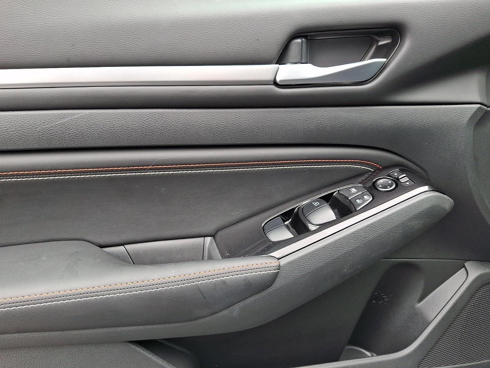 2023 Nissan Altima SR