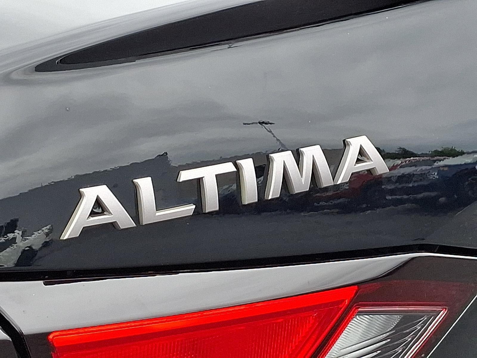 2023 Nissan Altima SR