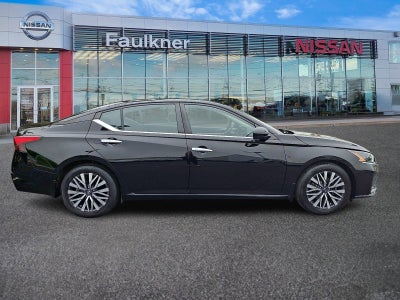 2023 Nissan Altima SV