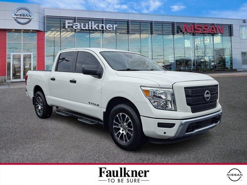 2023 Nissan TITAN Crew Cab SV