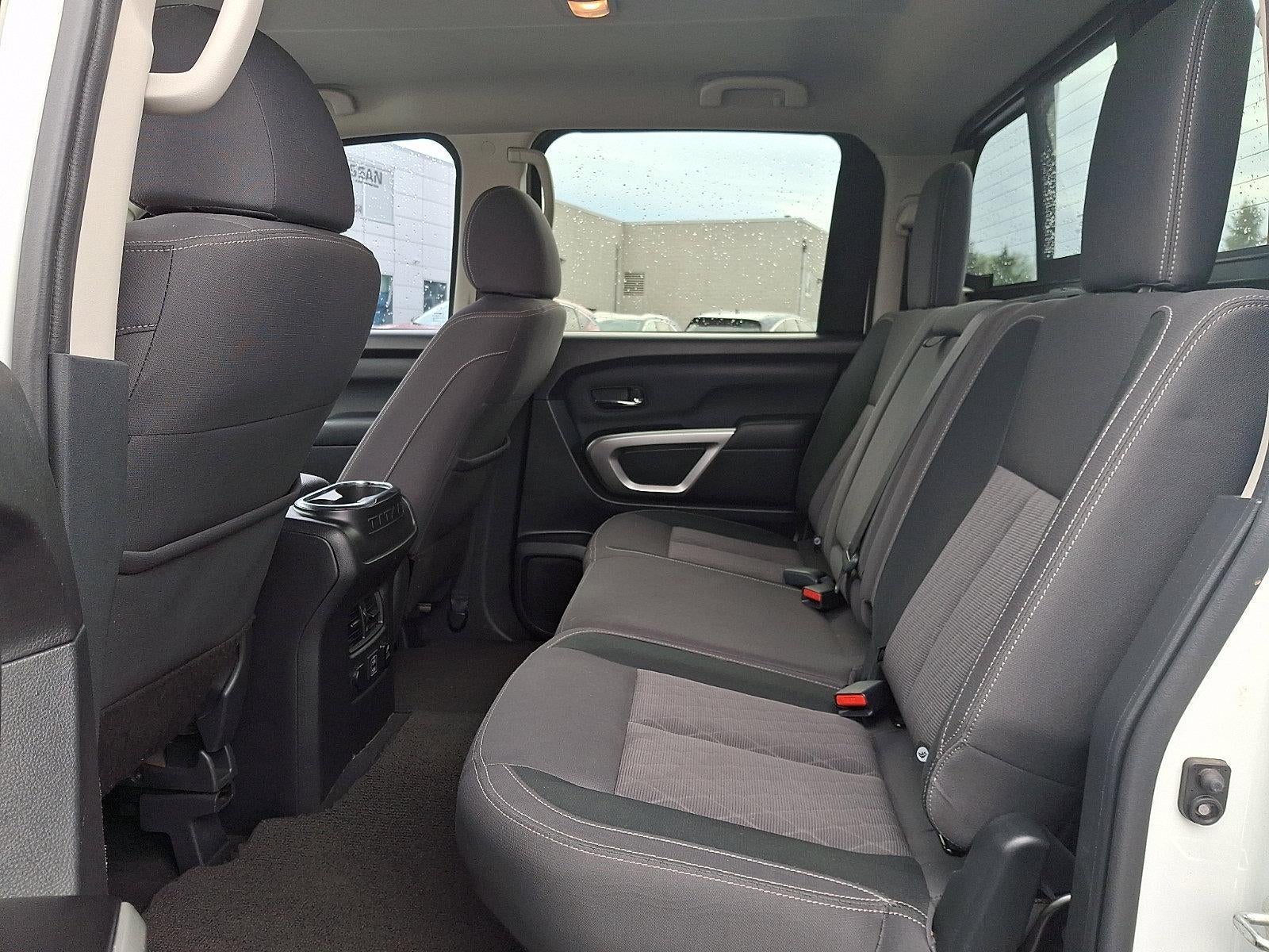 2023 Nissan TITAN Crew Cab SV