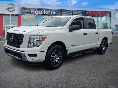 2023 Nissan TITAN Crew Cab SV