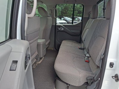 2016 Nissan Frontier 4WD Crew Cab SWB Auto SV