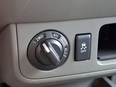 2016 Nissan Frontier 4WD Crew Cab SWB Auto SV