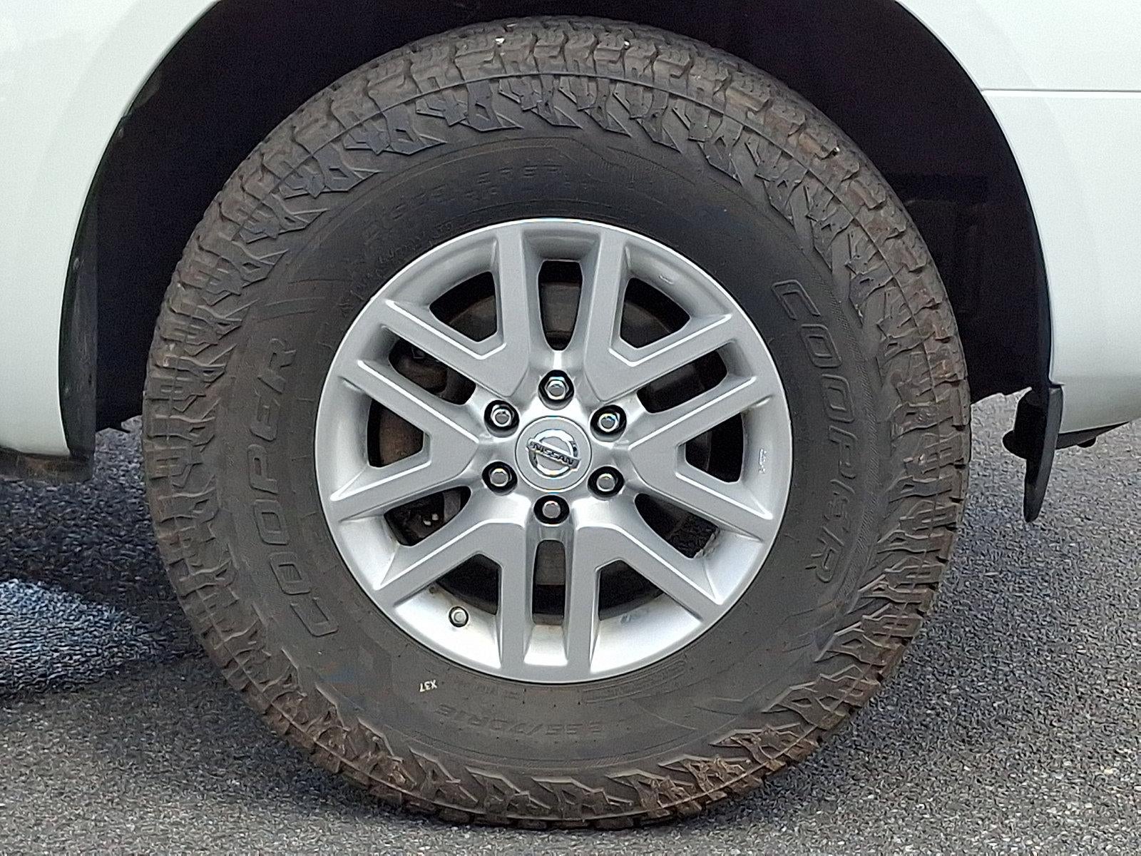 2016 Nissan Frontier 4WD Crew Cab SWB Auto SV
