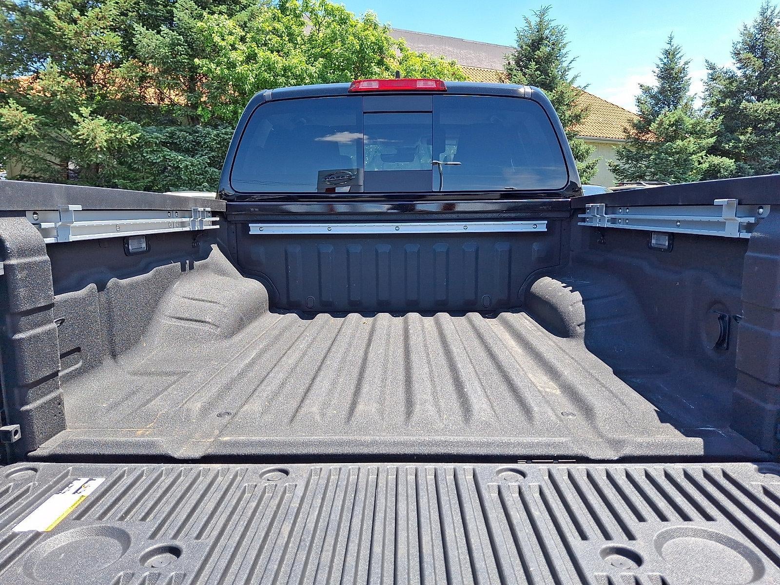 2024 Nissan Frontier Crew Cab SL