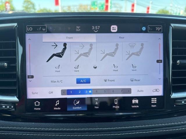2021 Chrysler Pacifica Hybrid Limited FWD