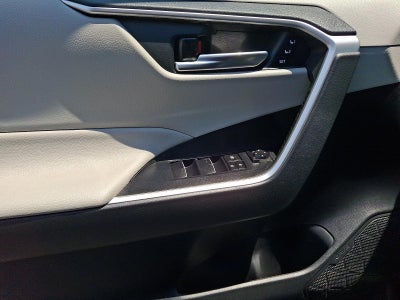 2019 Toyota RAV4 XLE Premium AWD (Natl)