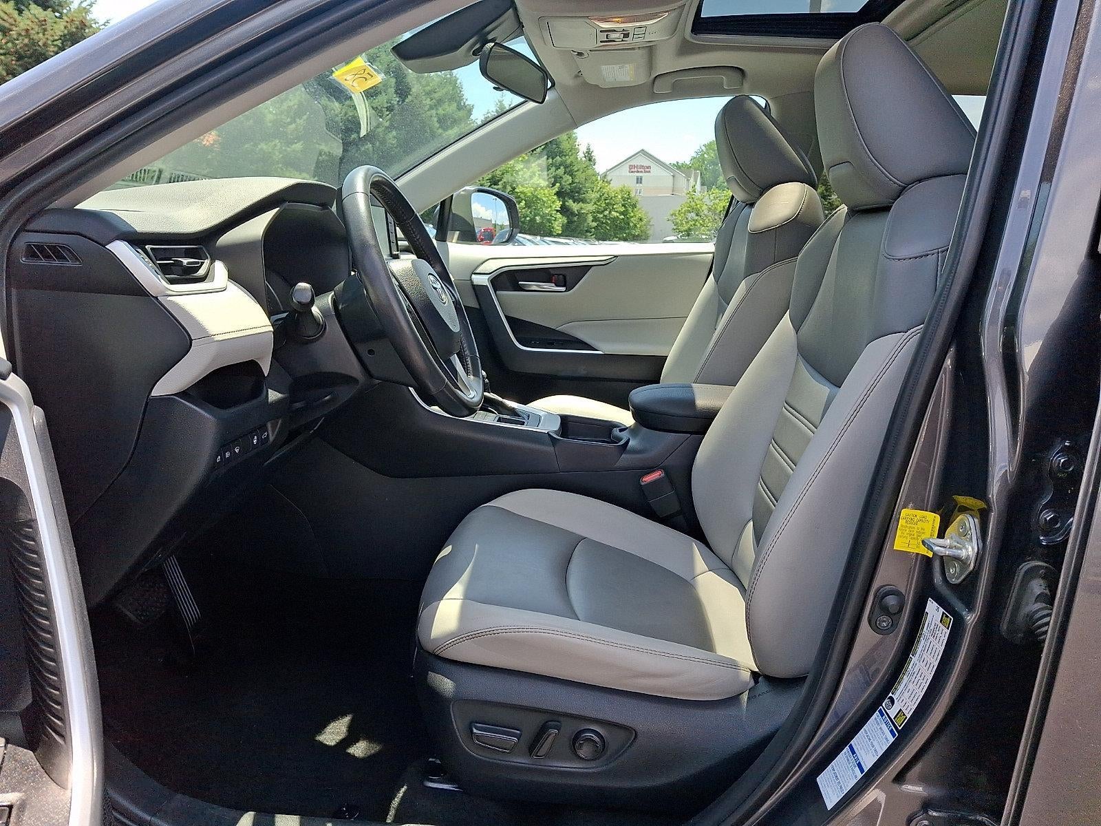 2019 Toyota RAV4 XLE Premium AWD (Natl)