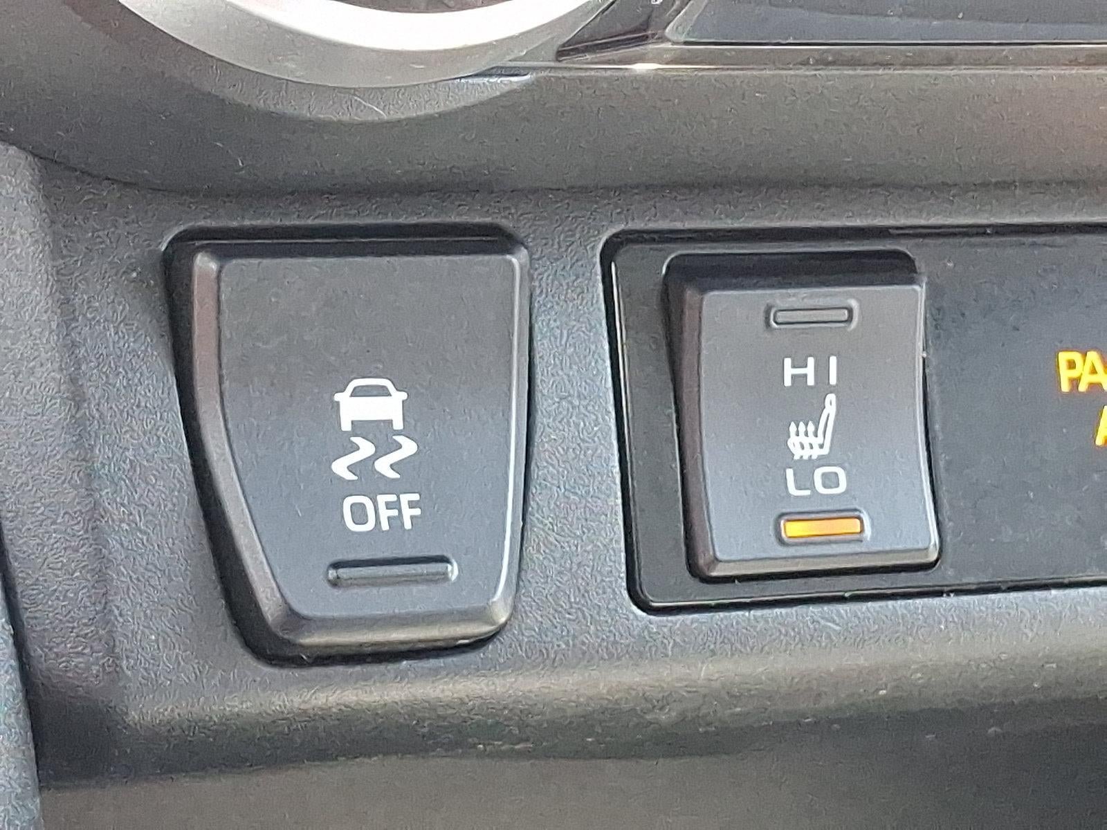 2019 Toyota RAV4 XLE Premium AWD (Natl)