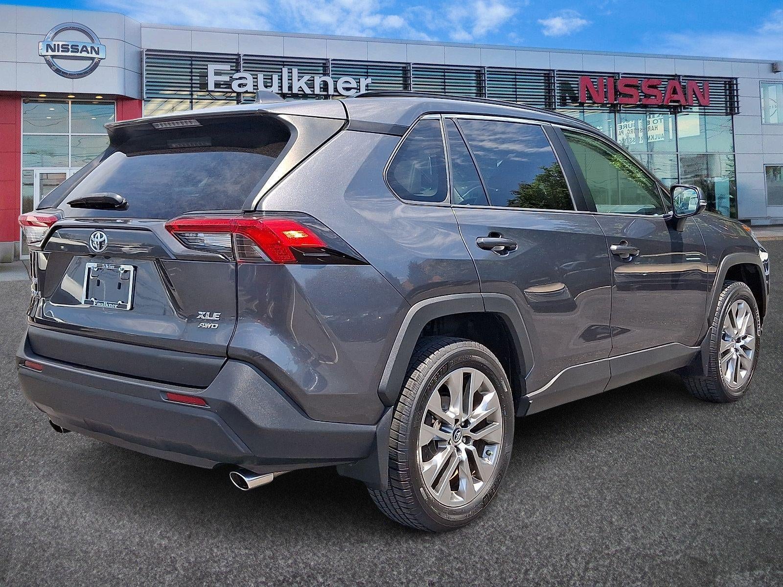 2019 Toyota RAV4 XLE Premium AWD (Natl)