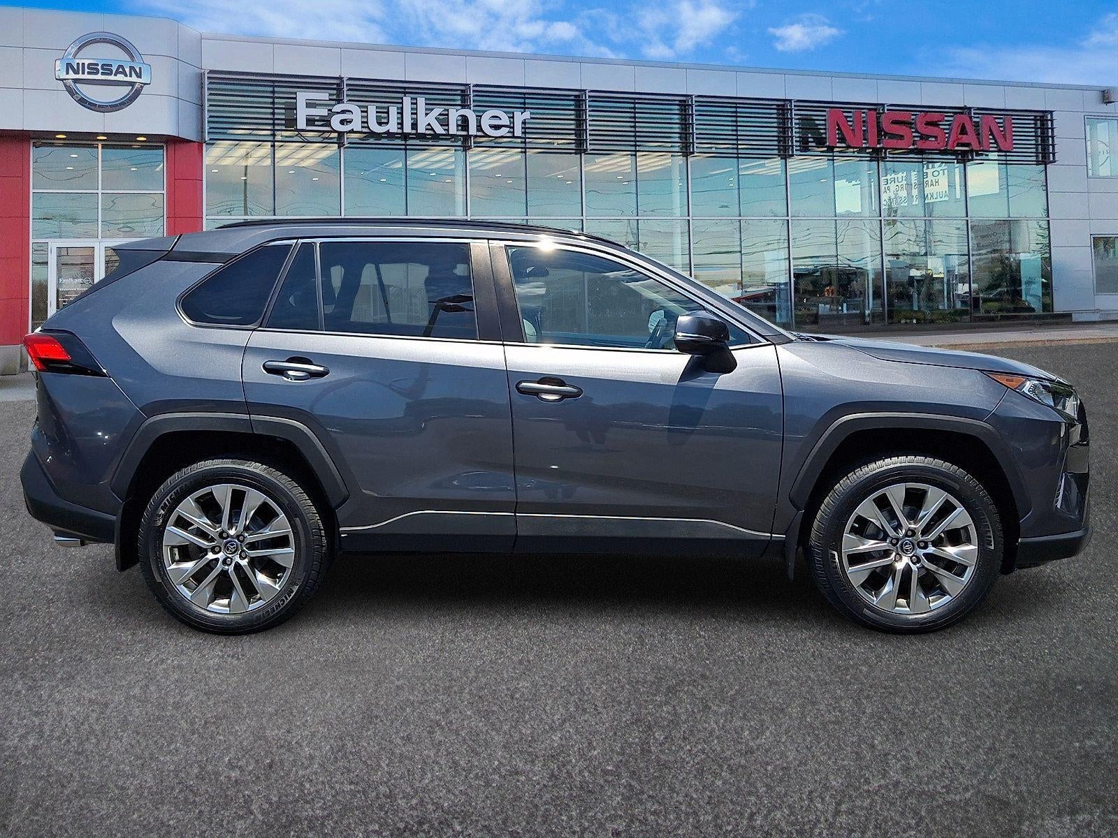 2019 Toyota RAV4 XLE Premium AWD (Natl)