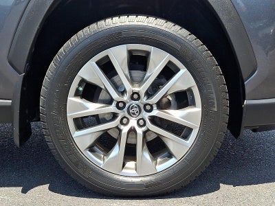 2019 Toyota RAV4 XLE Premium AWD (Natl)