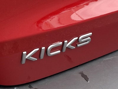 2025 Nissan Kicks SR