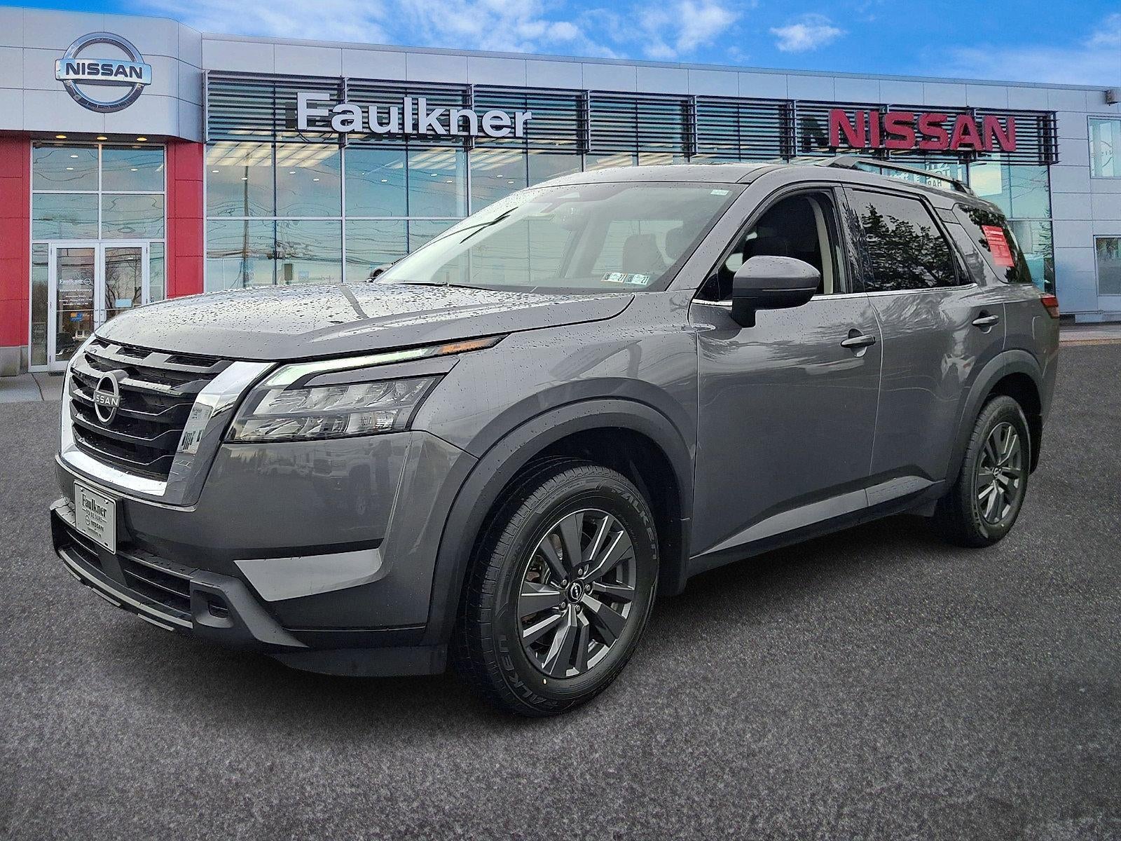 2024 Nissan Pathfinder SV