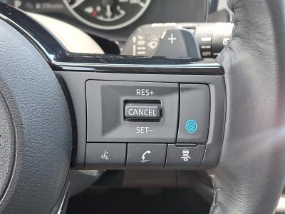2023 Nissan Pathfinder SV