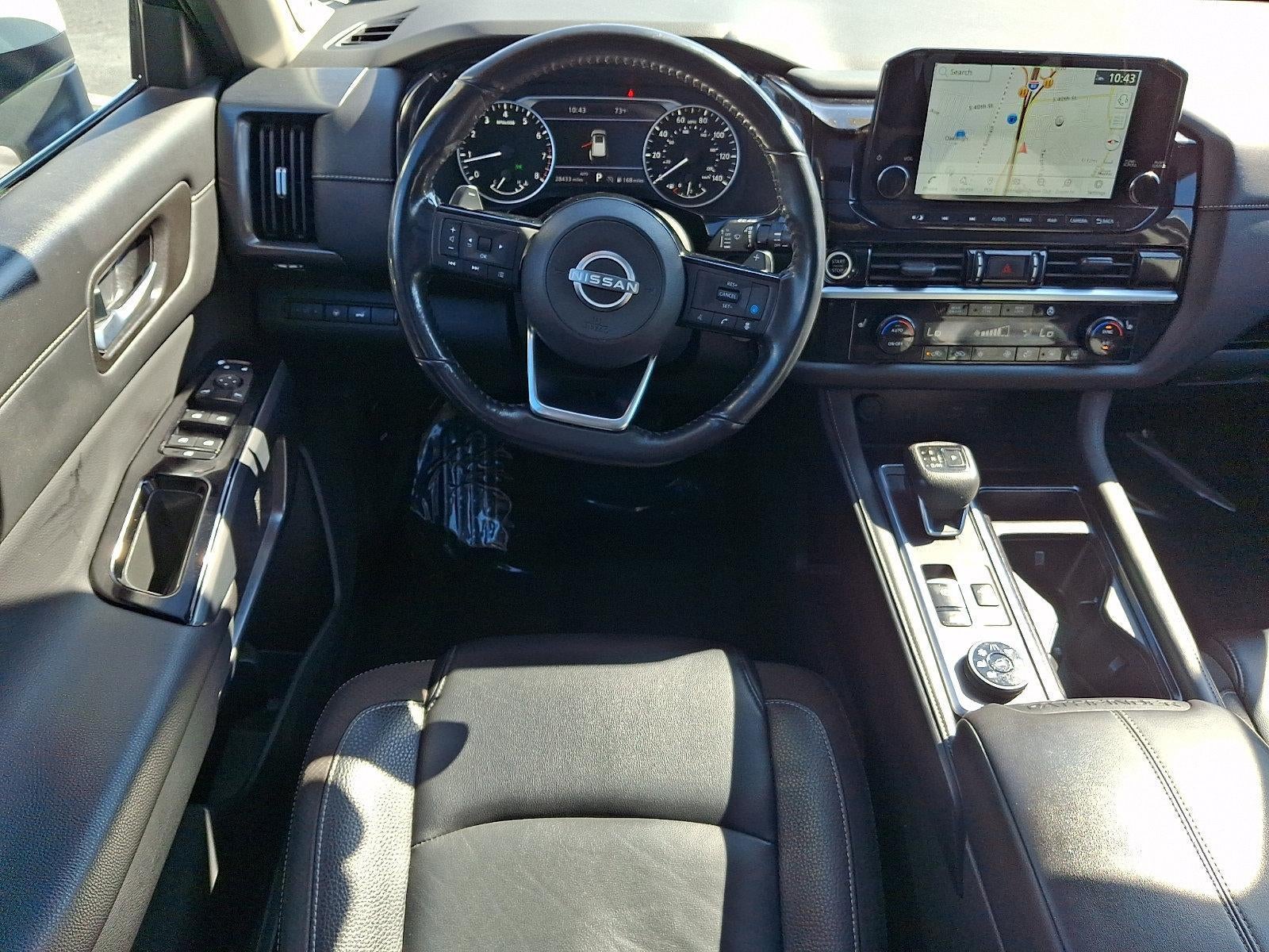 2024 Nissan Pathfinder SL