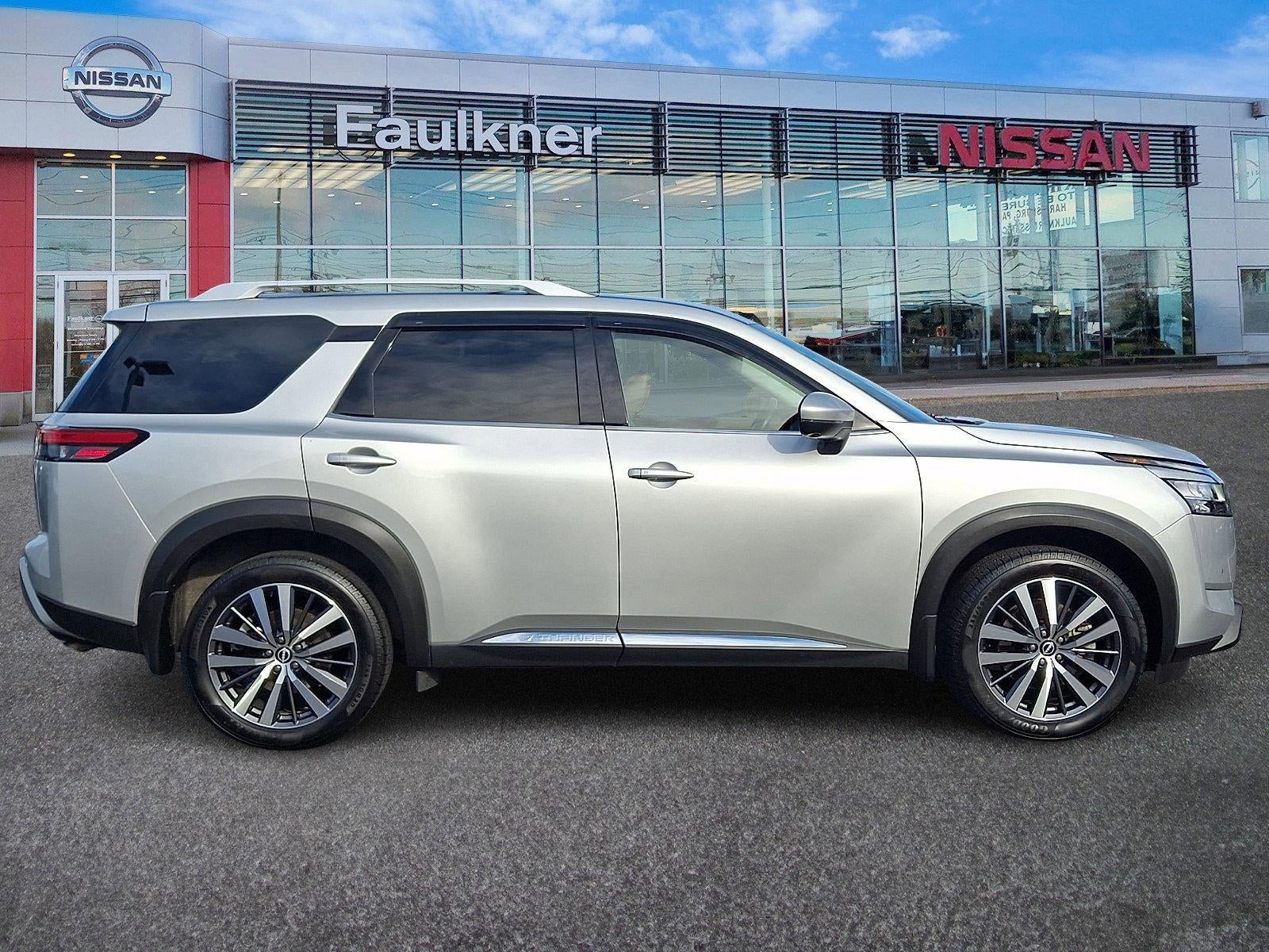 2022 Nissan Pathfinder Platinum