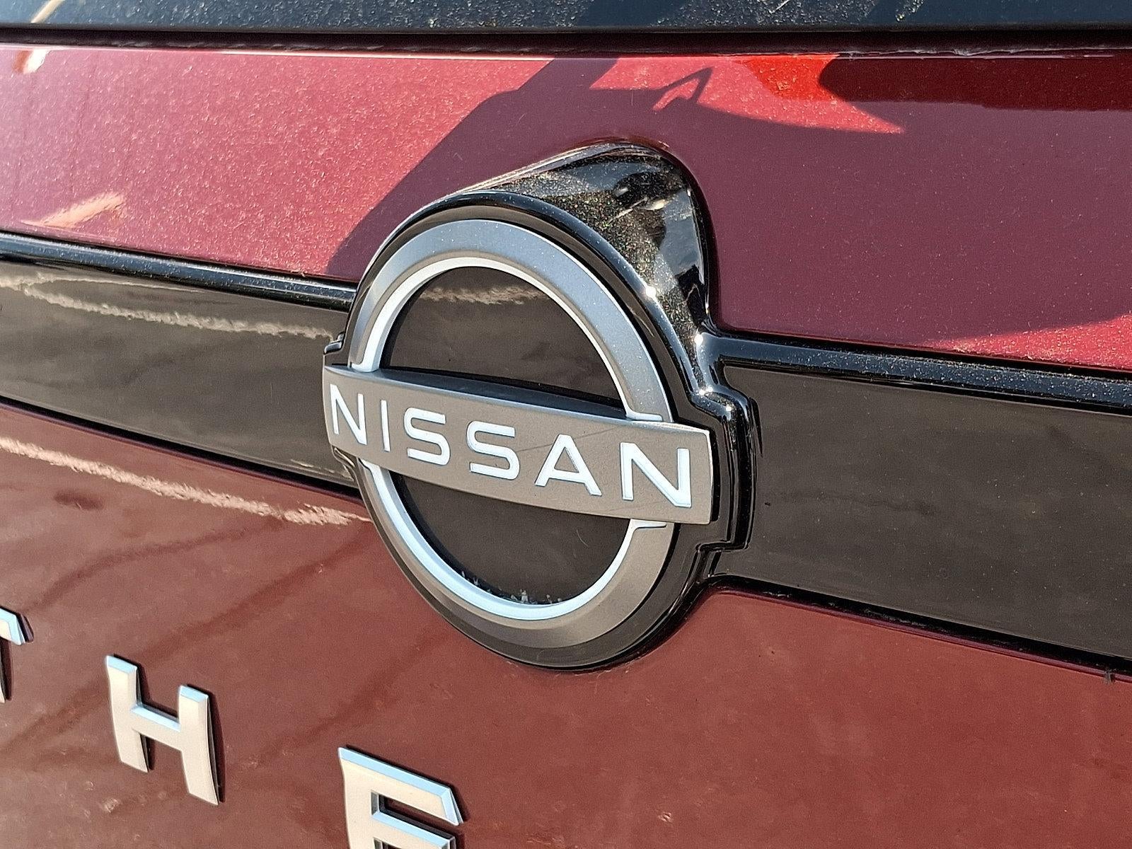 2023 Nissan Pathfinder Platinum