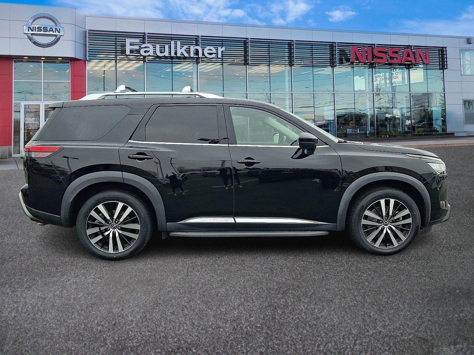 2023 Nissan Pathfinder Platinum