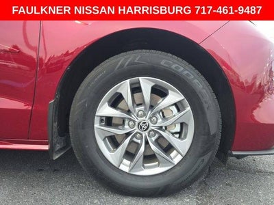 2026 Toyota Sienna XLE FWD 7-Passenger (Natl)