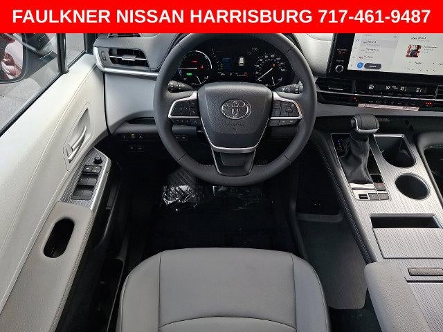 2026 Toyota Sienna XLE FWD 7-Passenger (Natl)